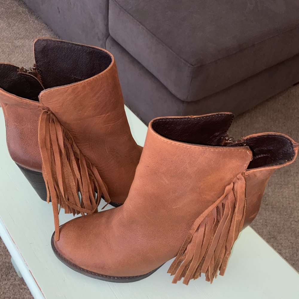 Steve Madden fringe Booties - Picture 5 of 5